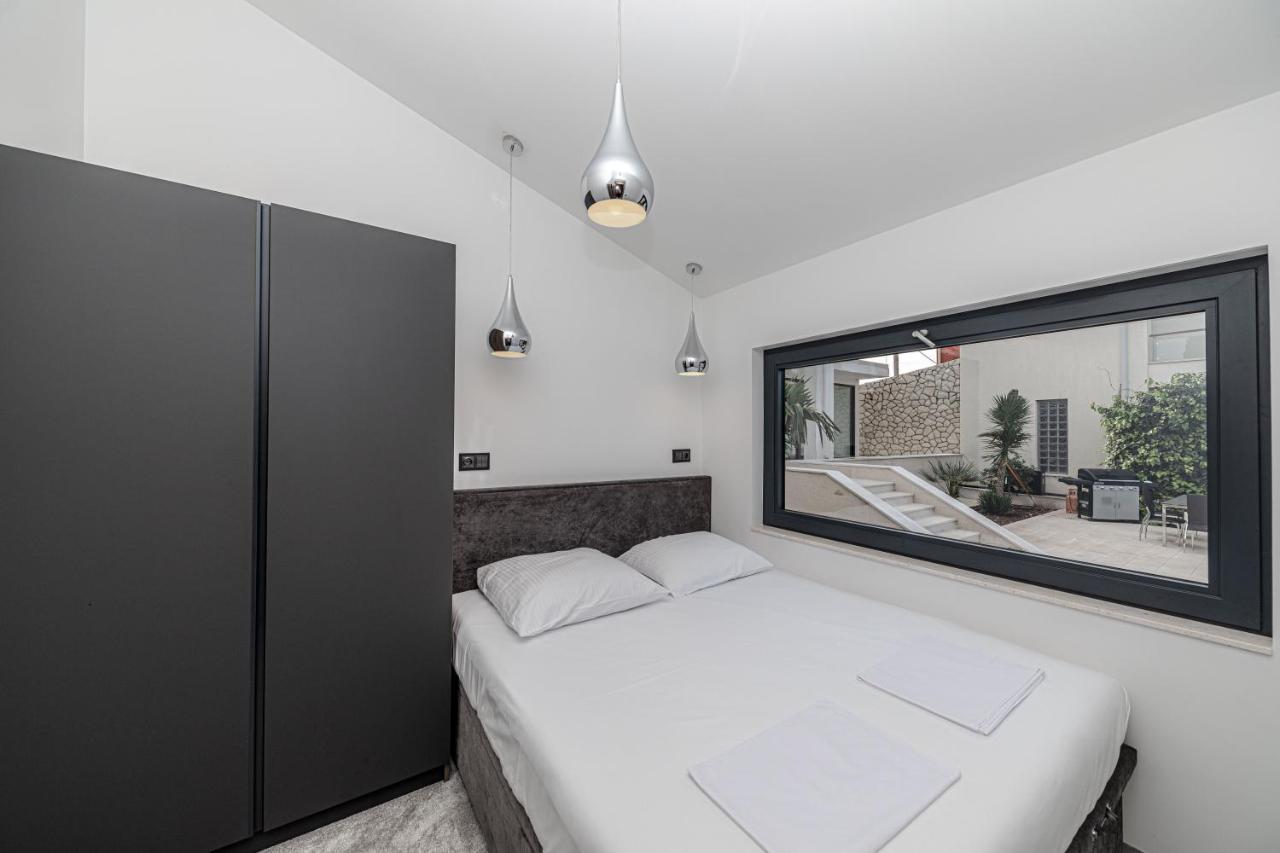 Villa Sun And Sea Trogir Exterior foto